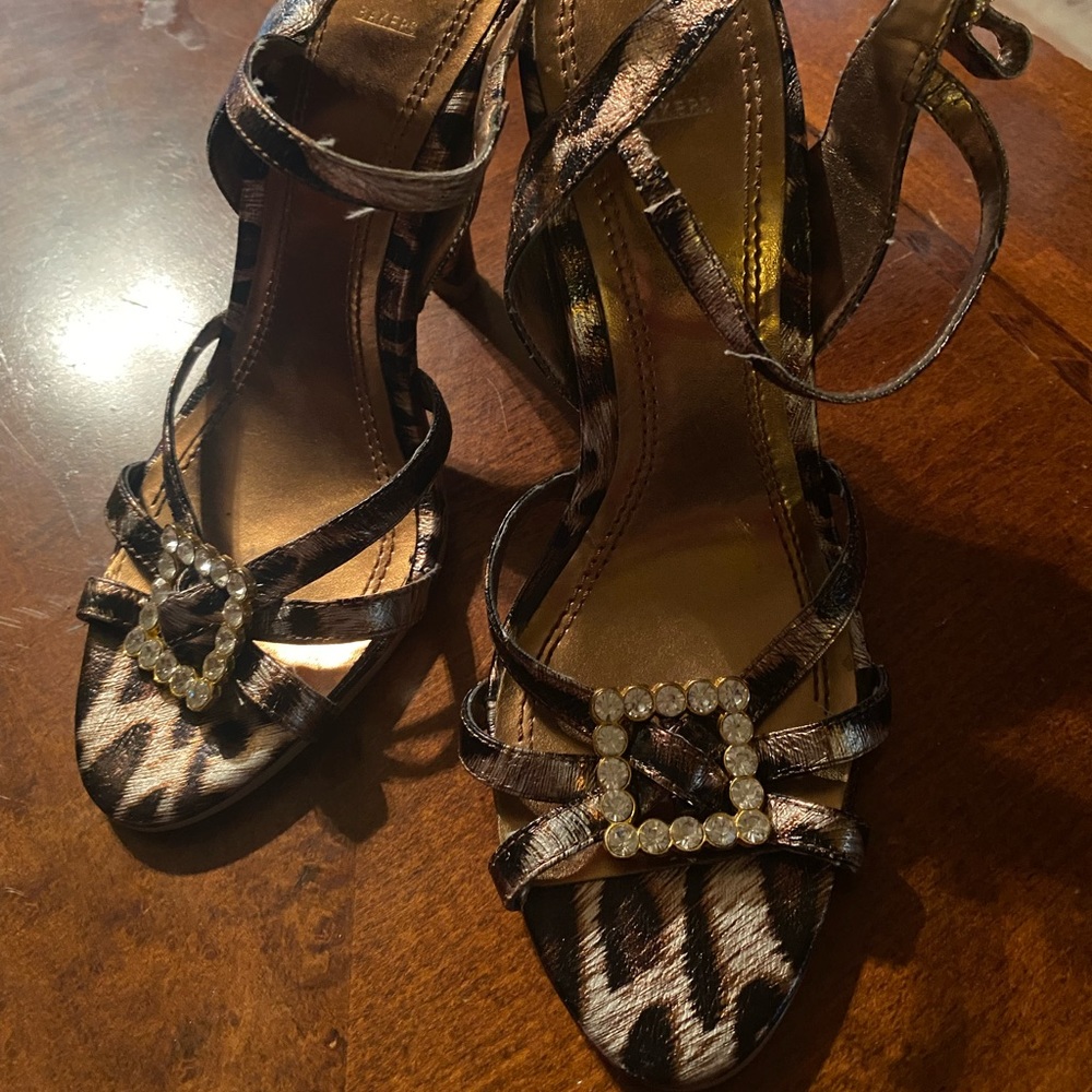 Bakers cheetah heel
